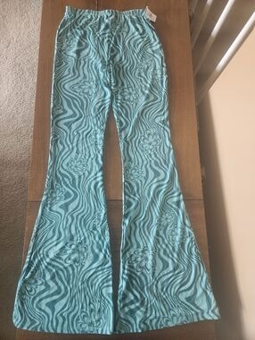 NWT Tilly's Teal Floral Wave Flare Pants XS